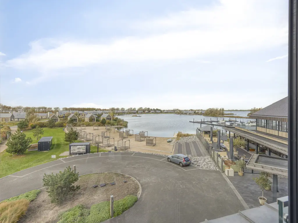 Oesterdam 25a, THOLEN