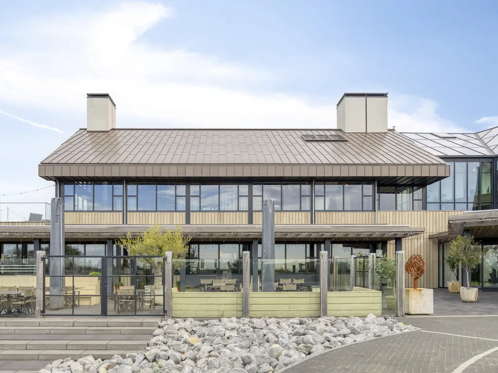 Oesterdam 25a, THOLEN