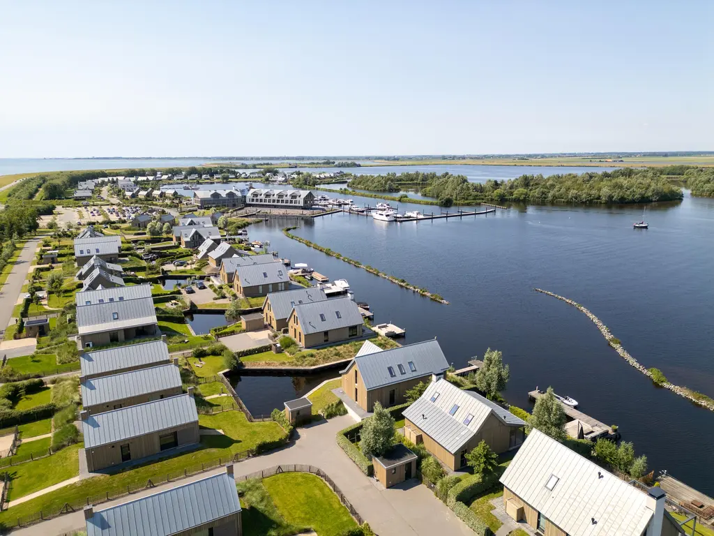 Oesterdam 25a, THOLEN