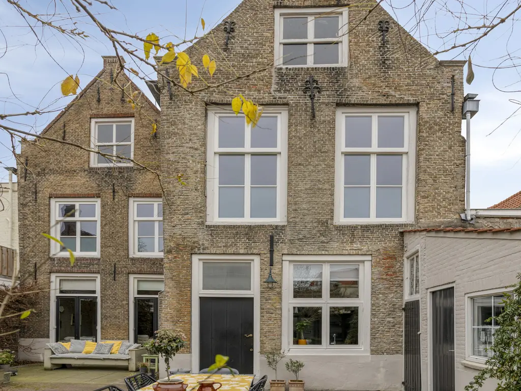 Dalemsestraat 16, THOLEN