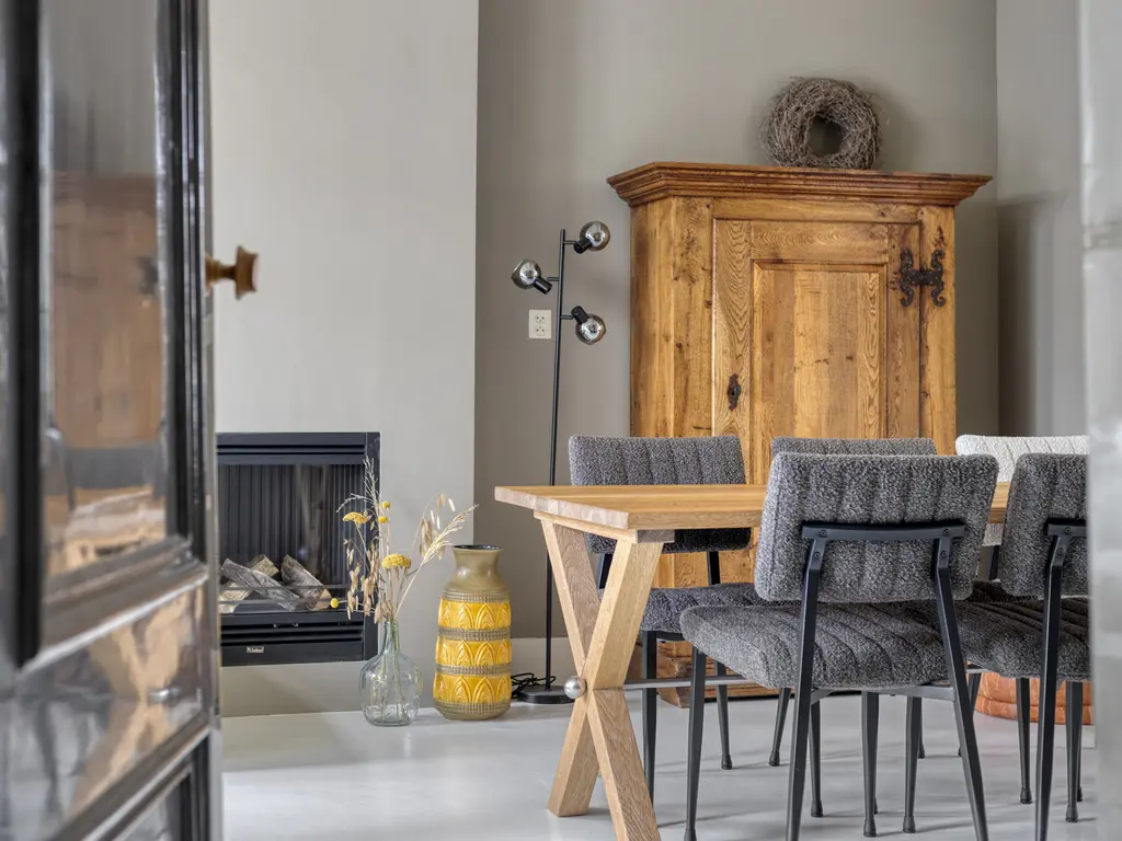 Dalemsestraat 16, THOLEN