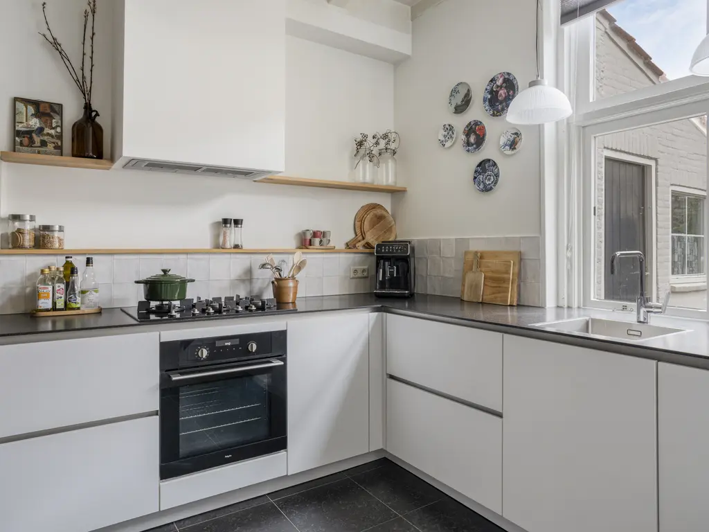 Dalemsestraat 16, THOLEN