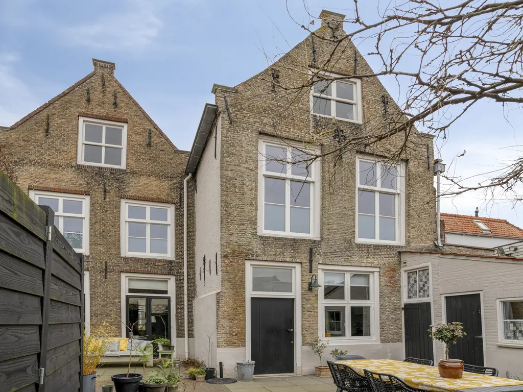 Dalemsestraat 16, THOLEN