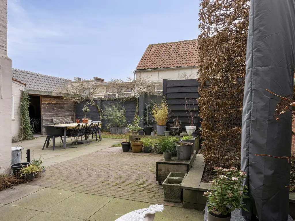 Dalemsestraat 16, THOLEN