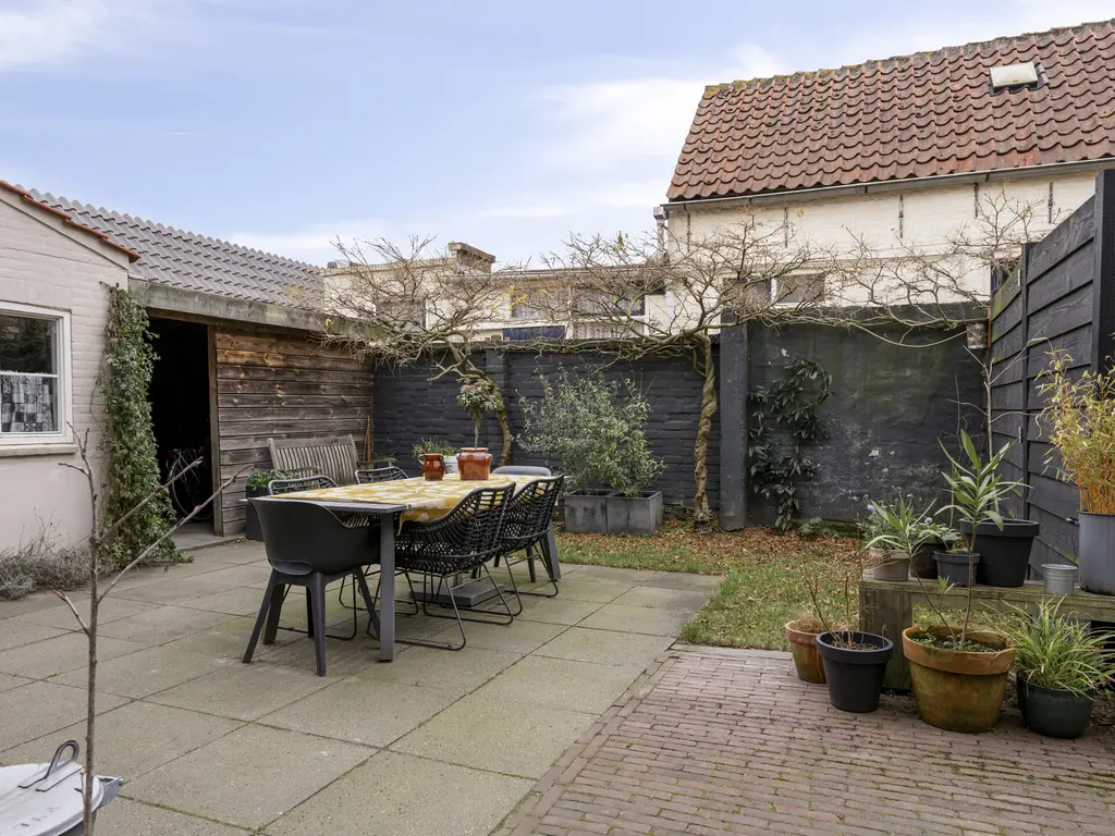 Dalemsestraat 16, THOLEN