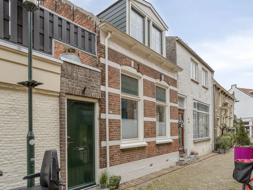 Dalemsestraat 16, THOLEN