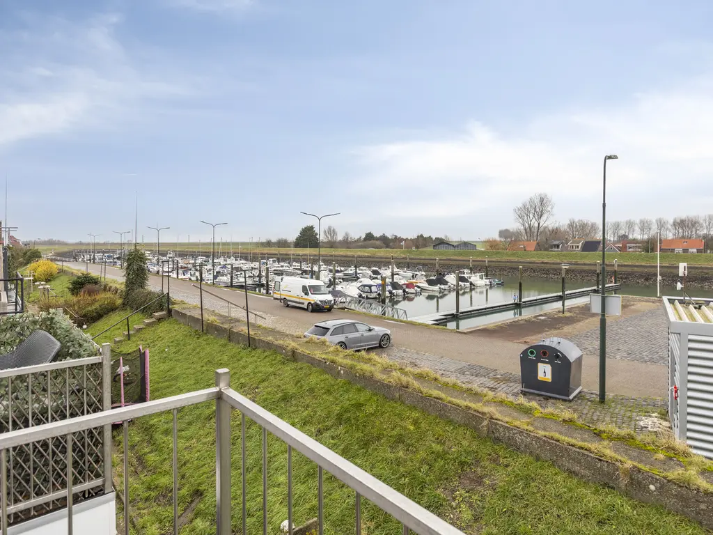 Molendijk 12, STAVENISSE