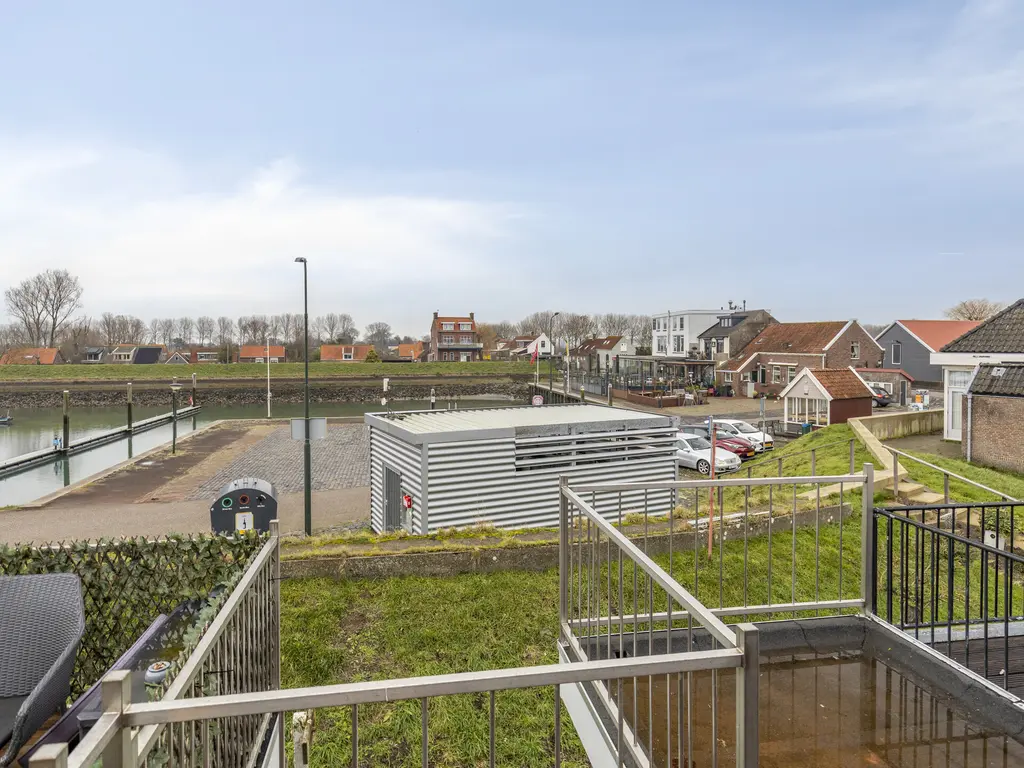 Molendijk 12, STAVENISSE