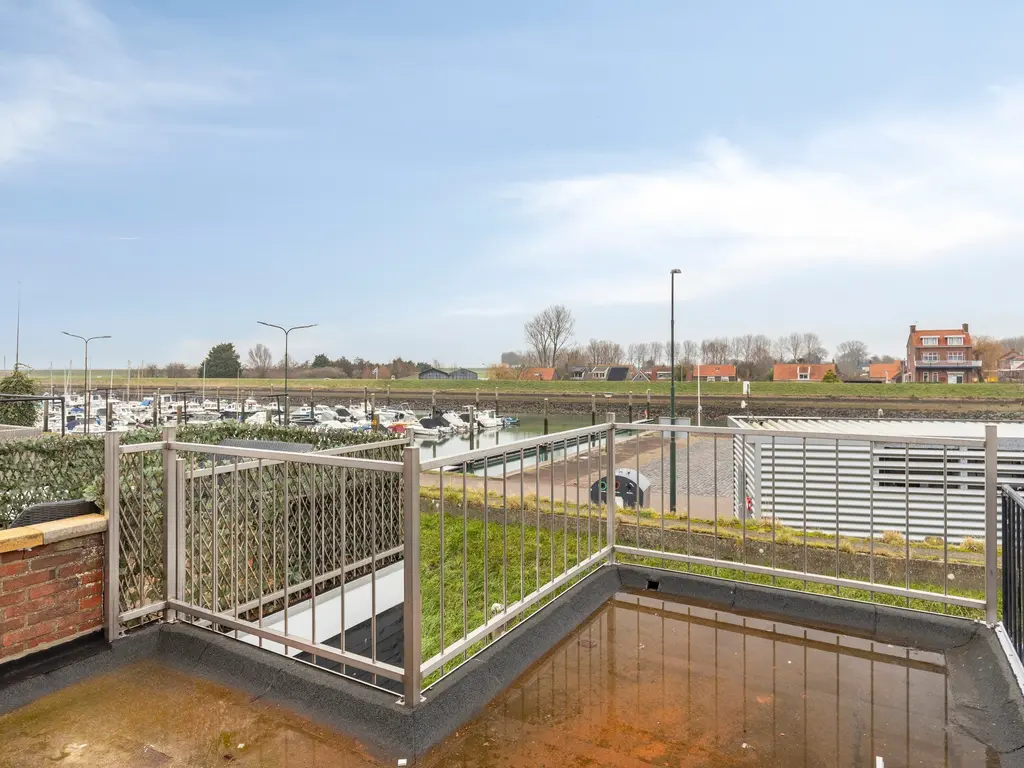 Molendijk 12, STAVENISSE