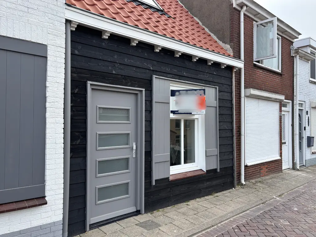 Molendijk 12, STAVENISSE