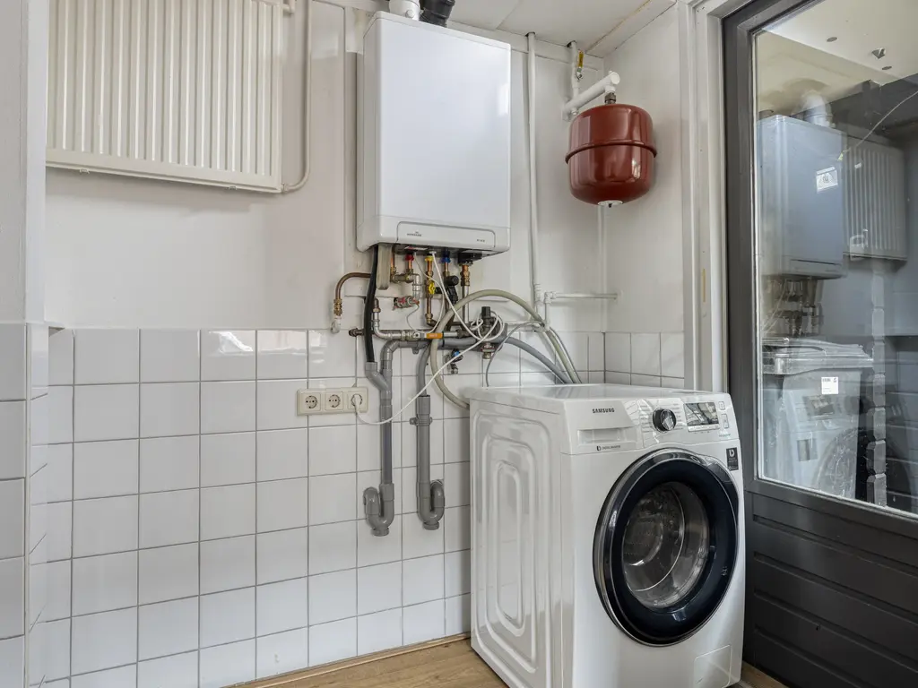 Minneputtestraat 1, THOLEN