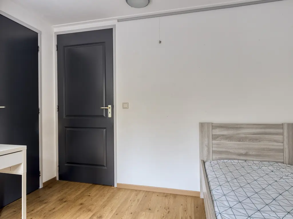 Minneputtestraat 1, THOLEN