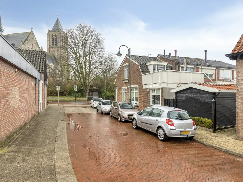 Minneputtestraat 1, THOLEN