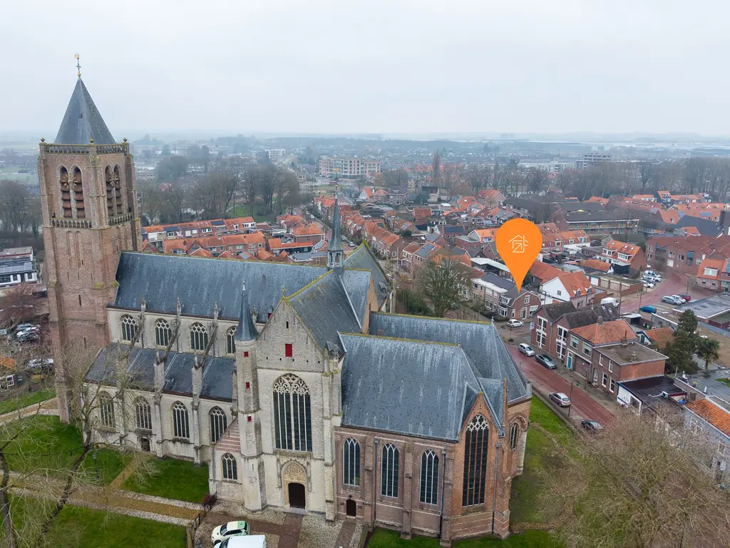 Minneputtestraat 1, THOLEN