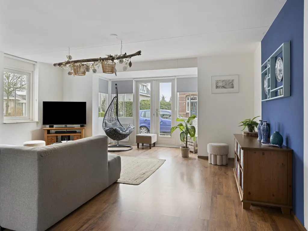 Van Zeylstraat 15, OUD-VOSSEMEER