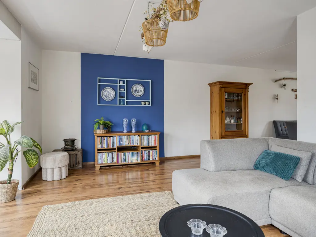 Van Zeylstraat 15, OUD-VOSSEMEER