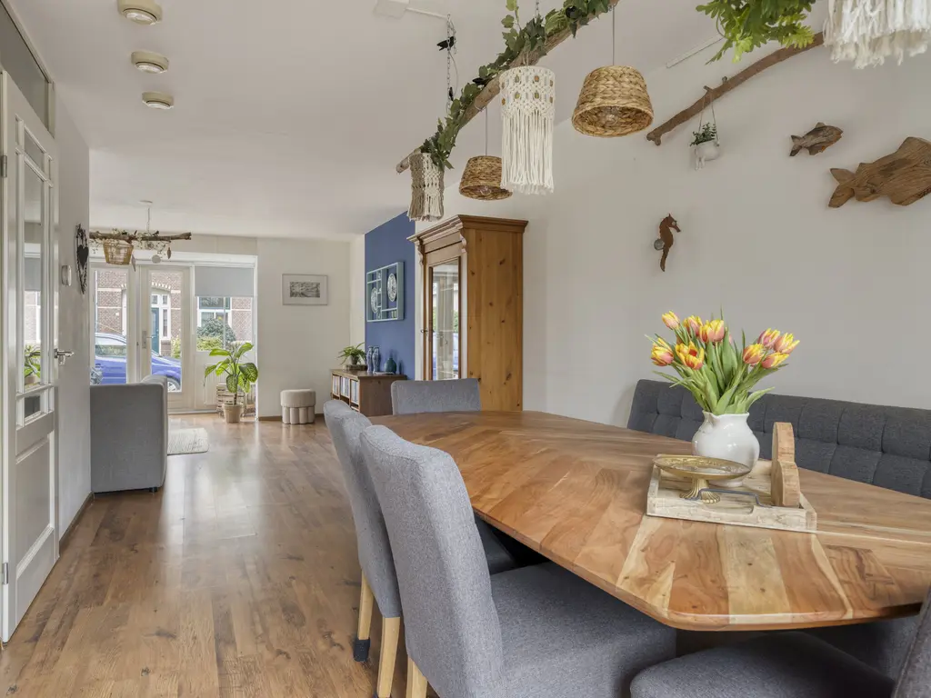 Van Zeylstraat 15, OUD-VOSSEMEER