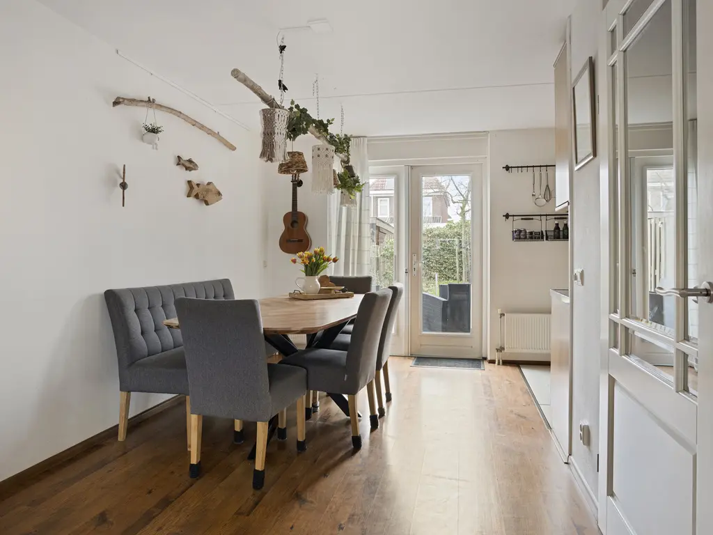 Van Zeylstraat 15, OUD-VOSSEMEER