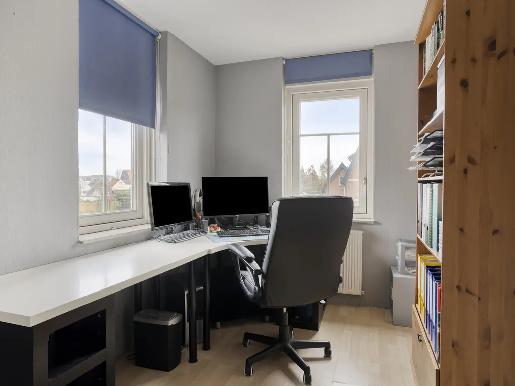 Van Zeylstraat 15, OUD-VOSSEMEER