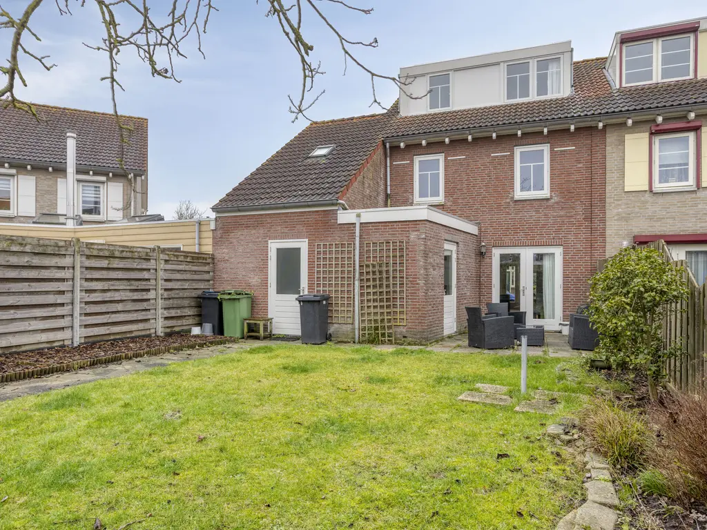 Van Zeylstraat 15, OUD-VOSSEMEER