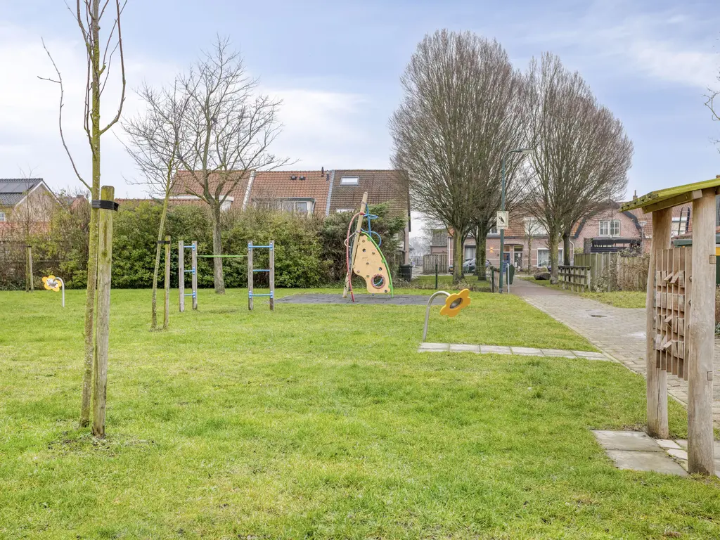 Van Zeylstraat 15, OUD-VOSSEMEER