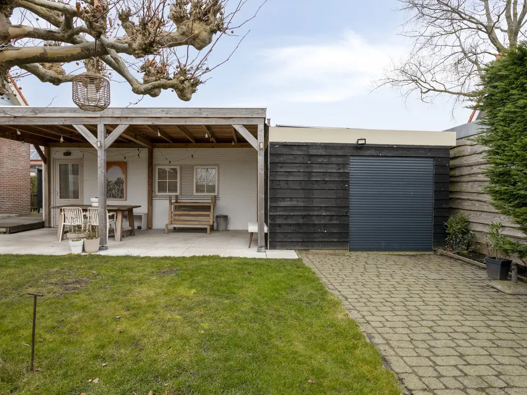 Onder de Zeedijk 8, POORTVLIET