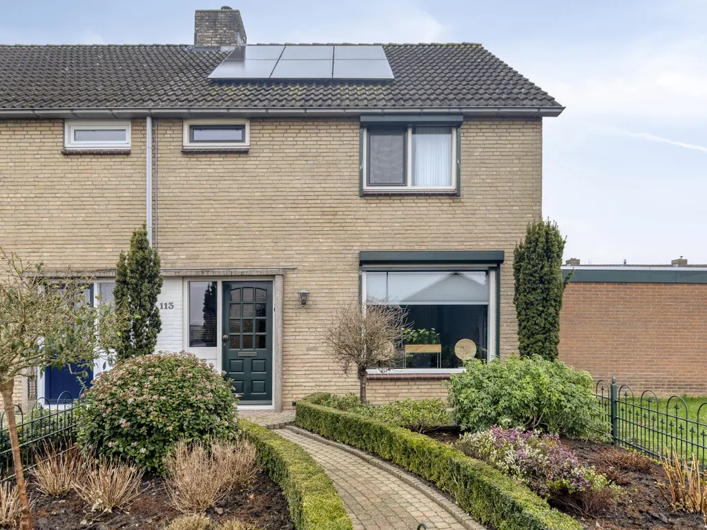 Koningin Julianastraat 113, THOLEN