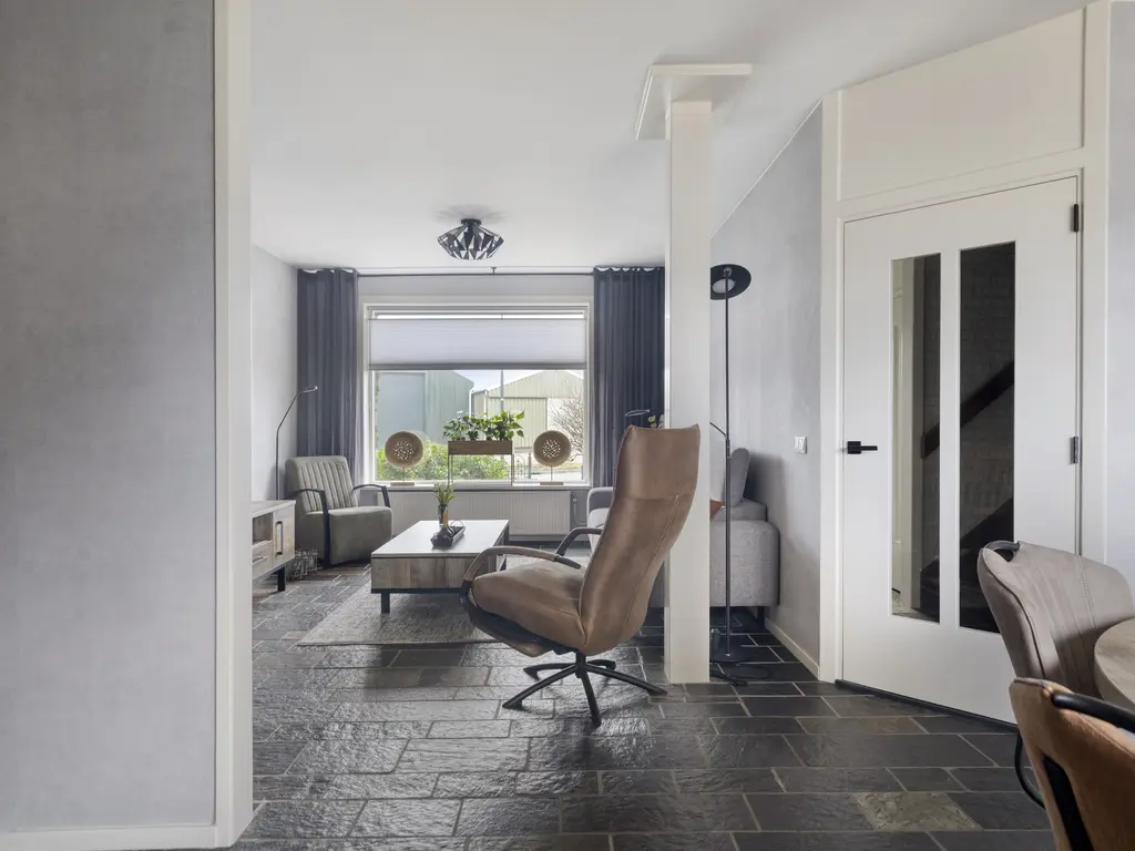 Koningin Julianastraat 113, THOLEN