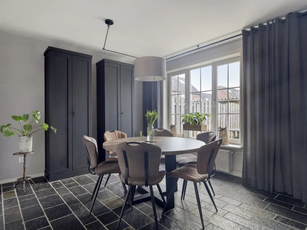 Koningin Julianastraat 113, THOLEN