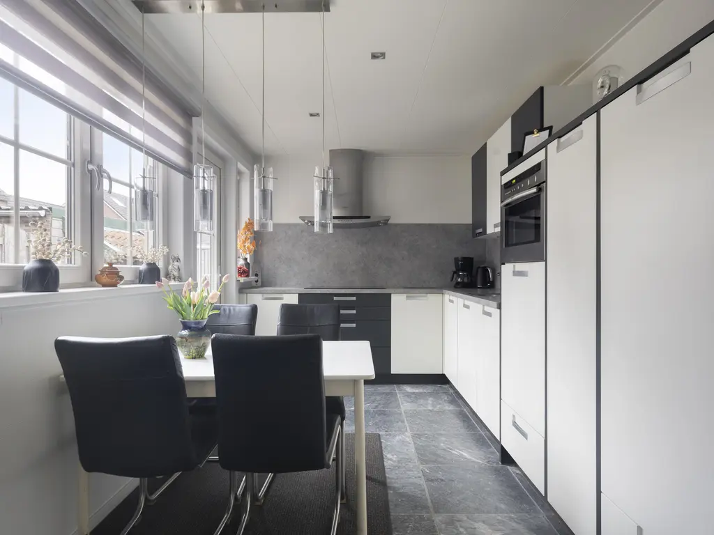 Koningin Julianastraat 113, THOLEN