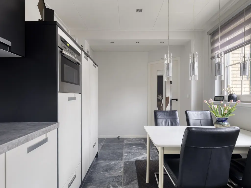 Koningin Julianastraat 113, THOLEN