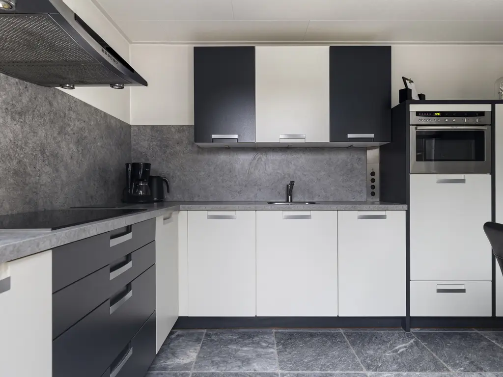 Koningin Julianastraat 113, THOLEN