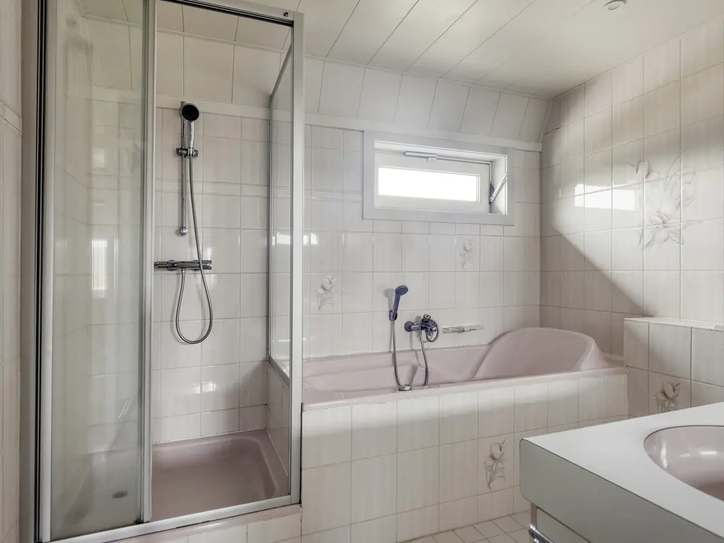 Koningin Julianastraat 113, THOLEN