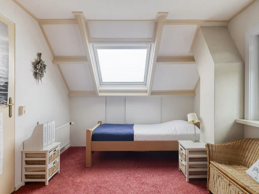 Koningin Julianastraat 113, THOLEN