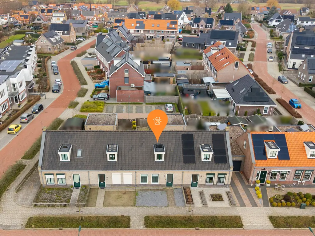 Dokter Bernhardistraat 18, STAVENISSE