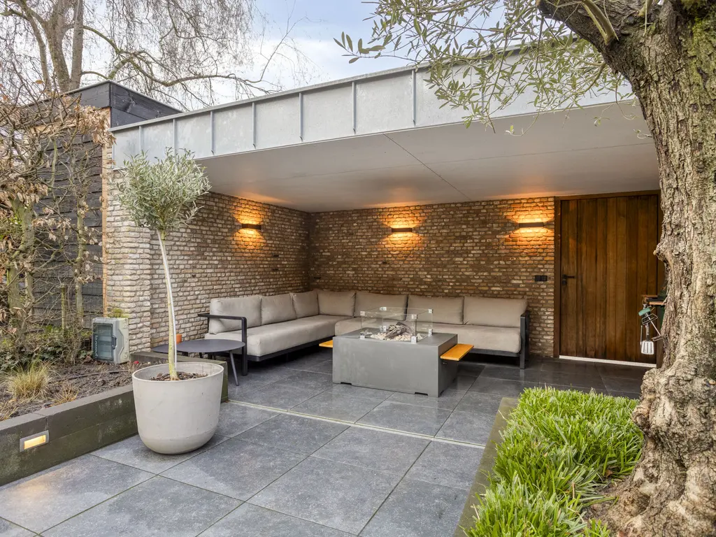 Stoofstraat 5, THOLEN