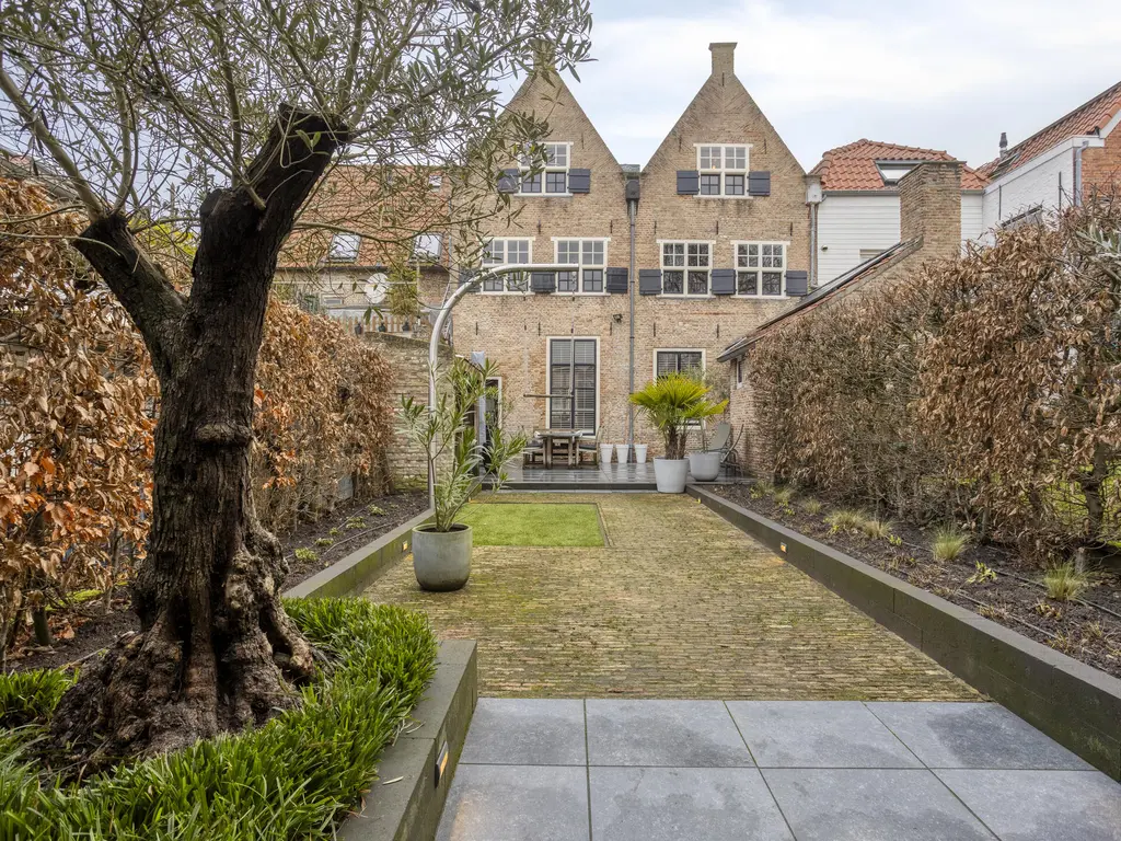 Stoofstraat 5, THOLEN