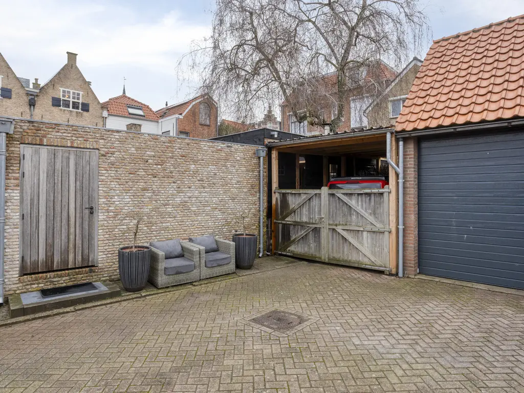 Stoofstraat 5, THOLEN