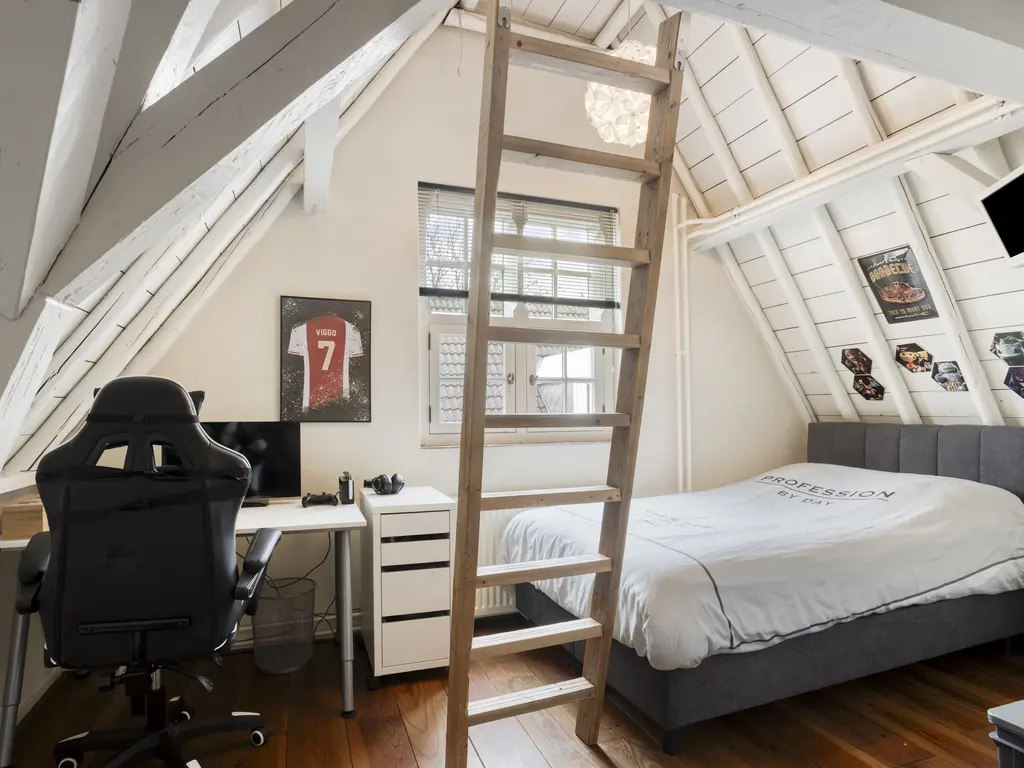 Stoofstraat 5, THOLEN