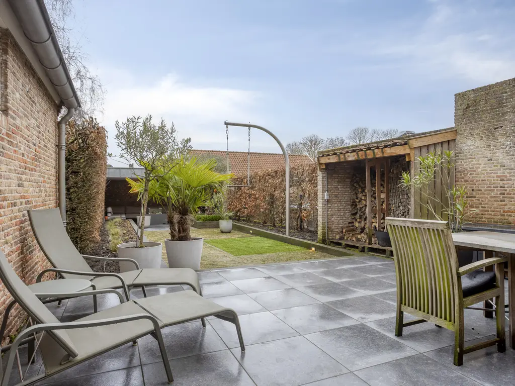 Stoofstraat 5, THOLEN