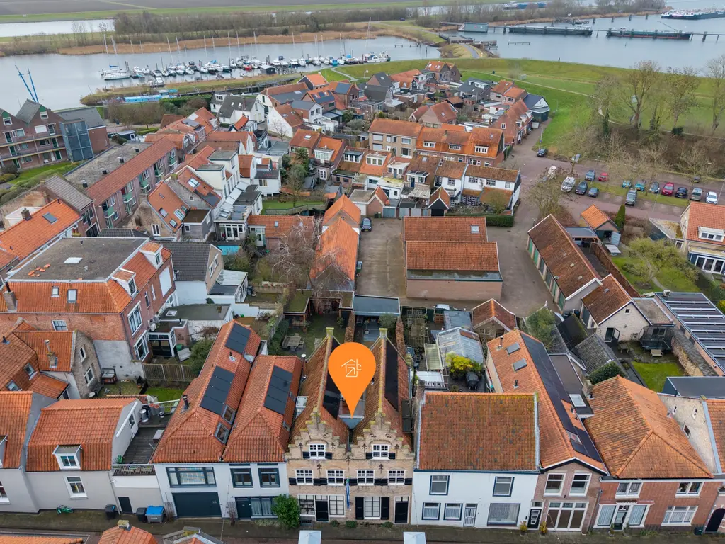 Stoofstraat 5, THOLEN