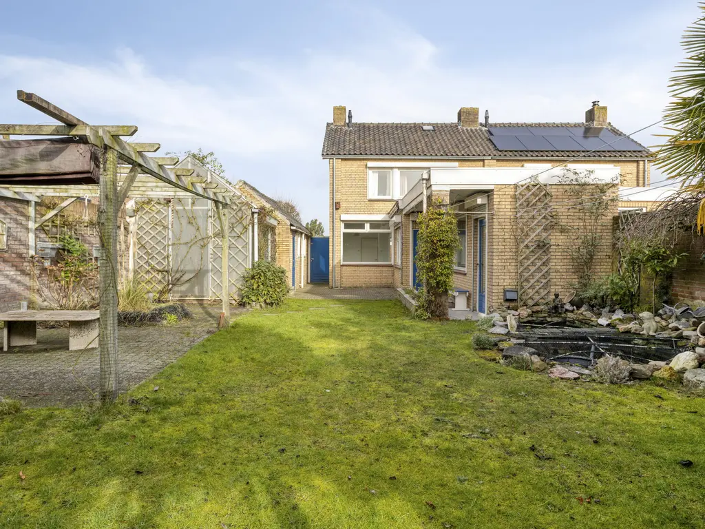 Dr Ensinkstraat 65, HALSTEREN