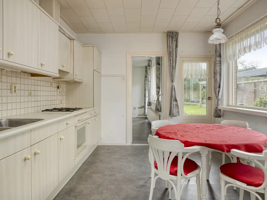 Dr Ensinkstraat 65, HALSTEREN