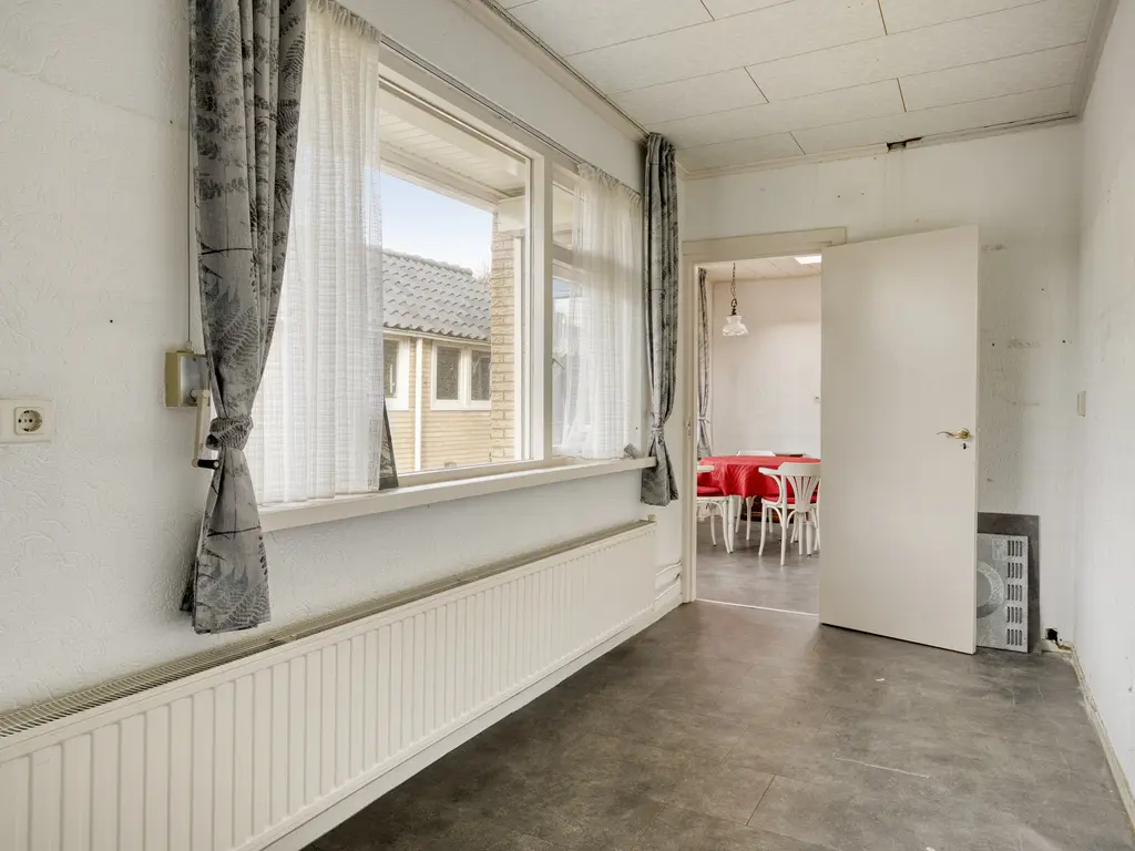 Dr Ensinkstraat 65, HALSTEREN