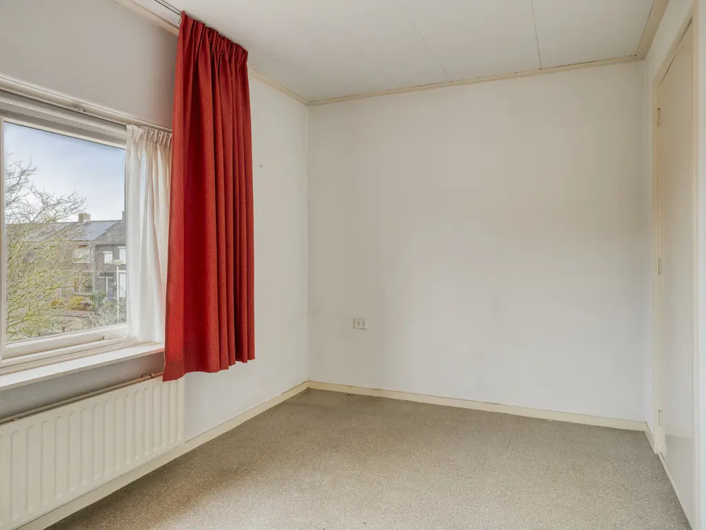 Dr Ensinkstraat 65, HALSTEREN