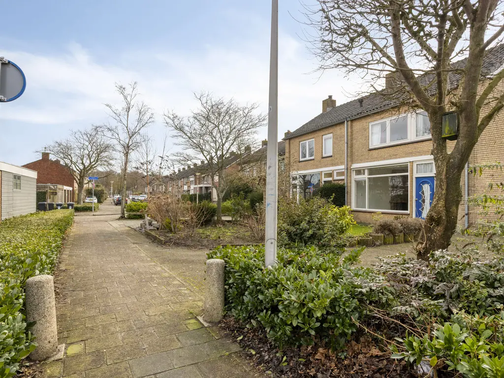 Dr Ensinkstraat 65, HALSTEREN