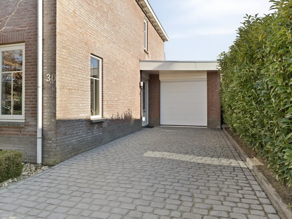 Van Zeylstraat 30, OUD-VOSSEMEER