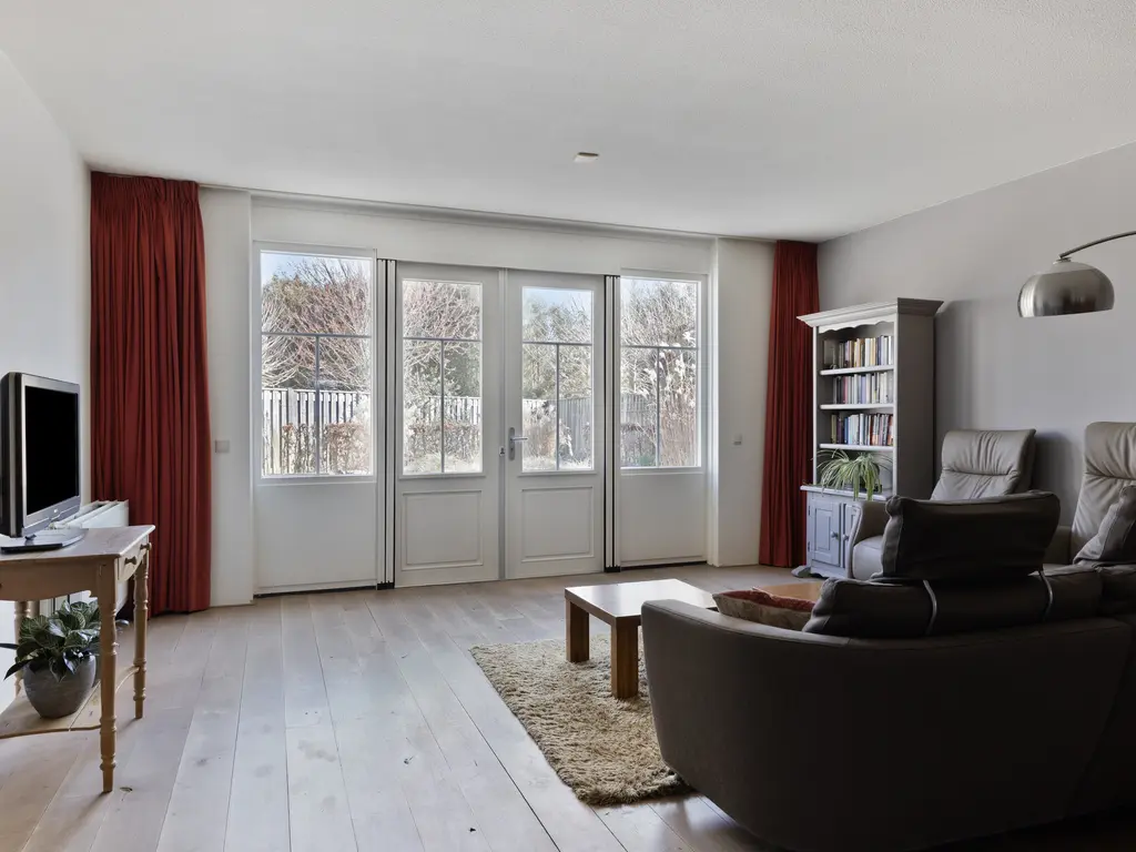 Van Zeylstraat 30, OUD-VOSSEMEER