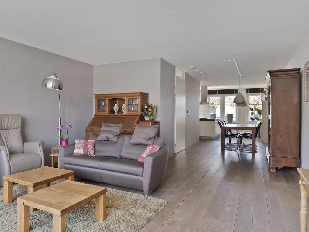 Van Zeylstraat 30, OUD-VOSSEMEER