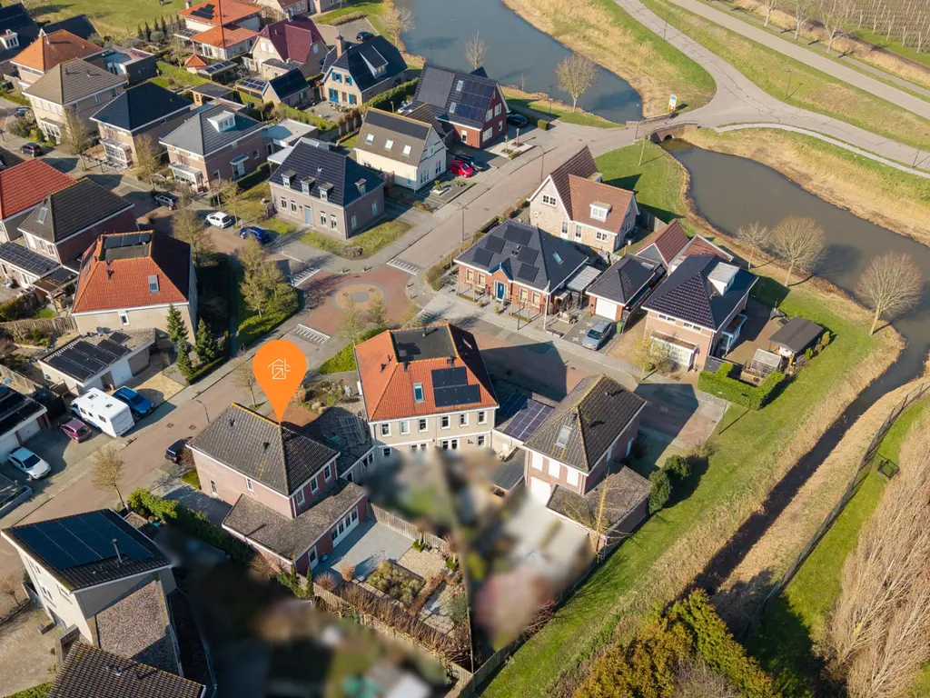 Van Zeylstraat 30, OUD-VOSSEMEER